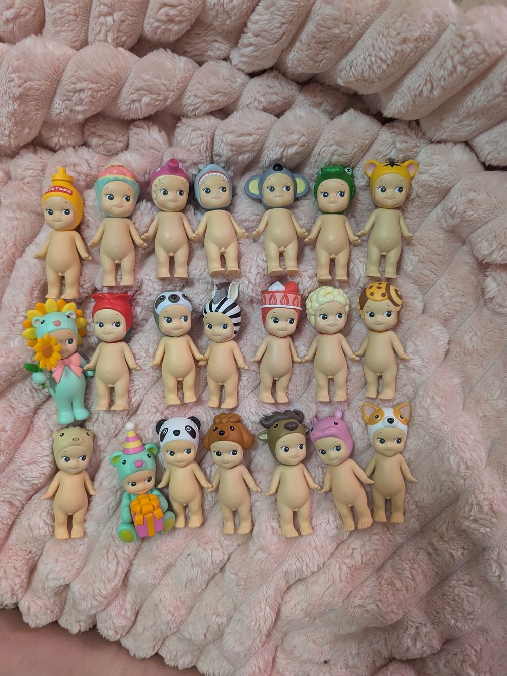 Sonny Angels - Lot of 21